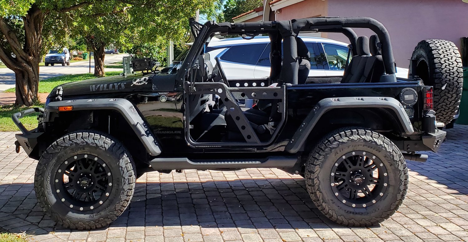 Rugged Ridge 11640.10 Hurricane Flat Fender Flares for 0718 Jeep